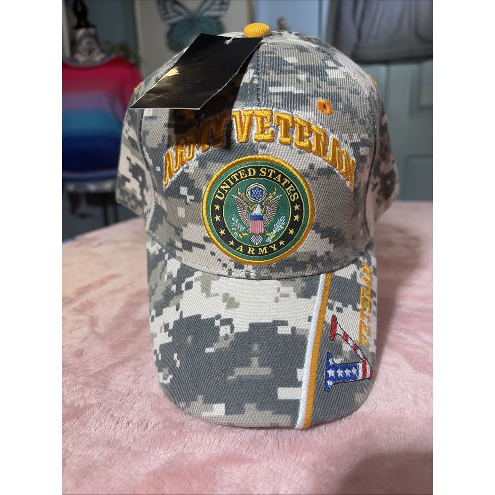 Army Veteran Camouflage Cap. NWT Camouflage. Adjustable.